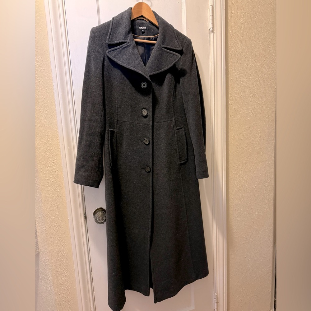 DKNY Women’s long wool coat, Size 10.